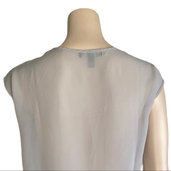 3/$30 - SWS Sleeveless Wolf Top Size Medium - Picture 4 of 7